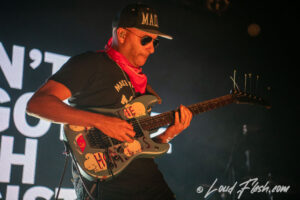 Tom Morello Guitar Battle - Colaboratory